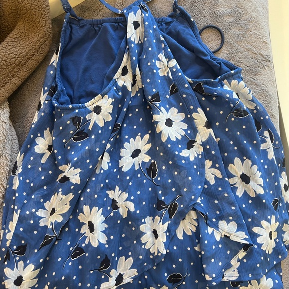 NWOT Abercrombie kids flowy summer tank - Picture 3 of 3